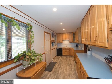 1619 N 5th St, Perkasie, PA 18944 - photo 7