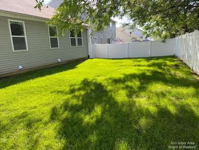 8118 Cypress Cir unit 125, Dexter, MI 48130 - photo 7