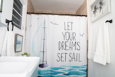 61 Atlántico Ave, Arecibo, PR 00612 - photo 7