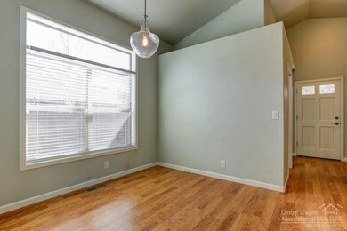 20354 Chase Rd, Bend, OR 97702 - photo 2