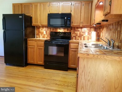 11151 1151 S Poes Rd, Flint Hill, VA 22627 - photo 2