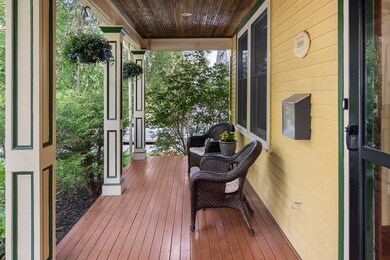 20 Hawthorne St, Watertown, MA 02472 - photo 2