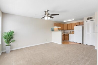 4736 Walden Cir unit 31, Orlando, FL 32811 - photo 5