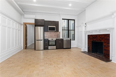 453 W 140th St, New York, NY 10031 - photo 5