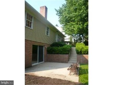 1730 Dauphin Ave, Reading, PA 19610 - photo 4