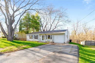 226 Hills St, Chittenango, NY 13037 - photo 3