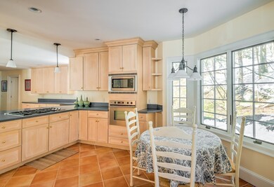 86 Hunting Ln, Sherborn, MA 01770 - photo 5