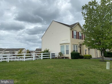 60 N Savanna Dr, Pottstown, PA 19465 - photo 3