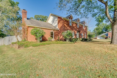 11 S Crownpointe Dr, Jackson, MS 39211 - photo 3