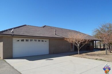 7288 Mojave Tropico Rd, Mojave, CA 93501 - photo 2