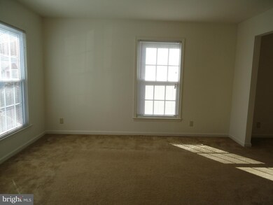 313 Madison Ct, Stafford, VA 22556 - photo 2