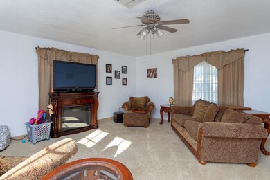 5514 Rosswood Ln, Redding, CA 96001 - photo 7