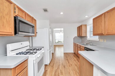 29218 Waltham St, Spring, TX 77386 - photo 4