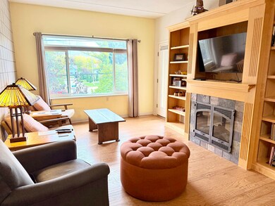 Richmond Terrace Condominiums unit 210, Appleton, WI 54911 - photo 2