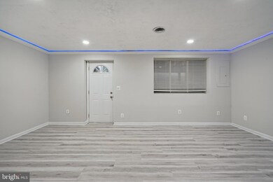 3647 Wharf Ln, Triangle, VA 22172 - photo 5