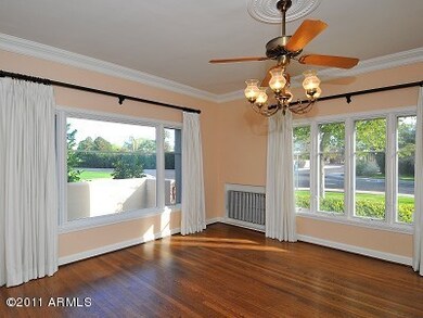 Dining Room vacant