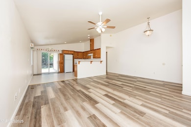 250 Mark St-9