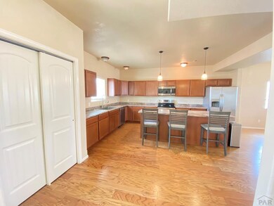 1808 Kingfisher Ln, Pueblo, CO 81008 - photo 6