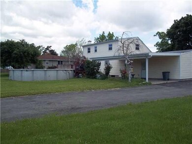 Exterior Back REAR HOUSE