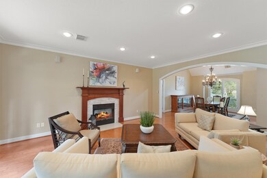 12119 Silver Creek Dr, Houston, TX 77070 - photo 7