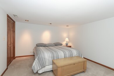 12 Hampton Ct, Algonquin, IL 60102 - photo 5