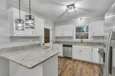 1437 Plantation Cir, Asheboro, NC 27205 - photo 6