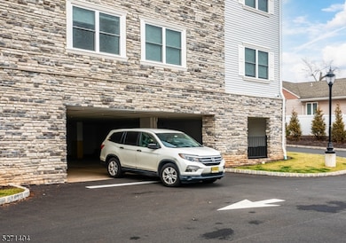 1025 Raritan Rd unit 303, Clark, NJ 07066 - photo 7