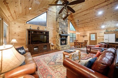 Living Room photo1
