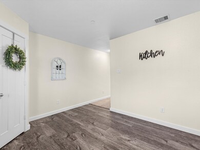 Dining/Kitchen area