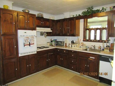 17 E Meyran Ave, Somers Point, NJ 08244 - photo 4