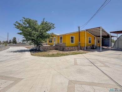 2411 Socorro Rd, Carlsbad, NM 88220 - photo 6