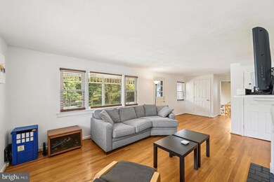 1405 Shefford Rd, Baltimore, MD 21239 - photo 6