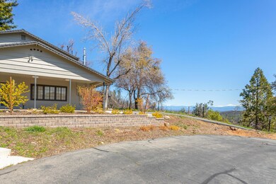 8 driveway with lassen view