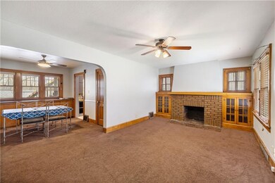 3127 Hickman Rd, Des Moines, IA 50310 - photo 3