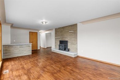 6079 Lennon Rd, Swartz Creek, MI 48473 - photo 5