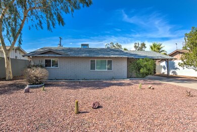 1836 E Palmcroft Dr-2