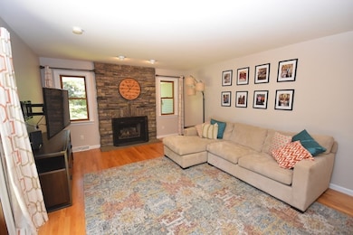 182 Wildflower Dr, Amherst, MA 01002 - photo 7