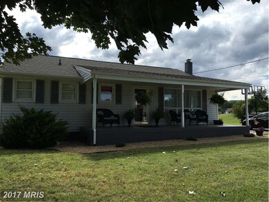 825 Aylor Grubbs Ave, Stanley, VA 22851 - photo 5