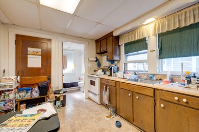 43 Rochester St_Westbrook Unit 1_03