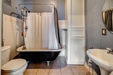 802 Columbia St unit 2, Houston, TX 77007 - photo 3