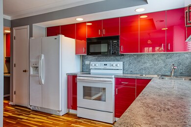 1380 Oakwood Ave unit 403, Des Plaines, IL 60016 - photo 7