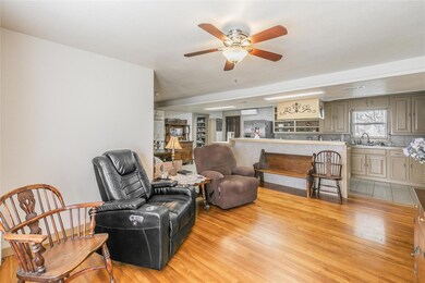 304 W 1st St, Springtown, TX 76082 - photo 5