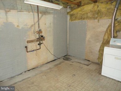 2828 Mozart Dr, Silver Spring, MD 20904 - photo 2