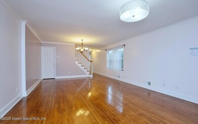 76 Railroad Ave, Staten Island, NY 10305 - photo 4