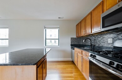 7616 N Marshfield Ave unit 201, Chicago, IL 60626 - photo 4