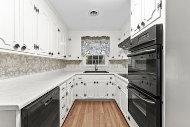 543 Faulconer Cir, Tappahannock, VA 22560 - photo 7