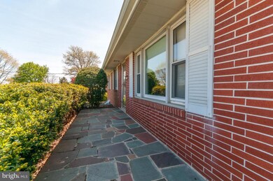 20 Ethel Ave, Leola, PA 17540 - photo 3