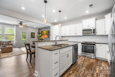 2053 Suttonview Rd, Fort Mill, SC 29708 - photo 7