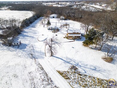2939 SE Tecumseh Rd, Tecumseh, KS 66542 - photo 4