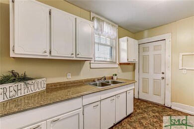 522 E 38th St, Savannah, GA 31401 - photo 7